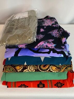 Lot of 7 Pairs Lularoe Leggings, TC